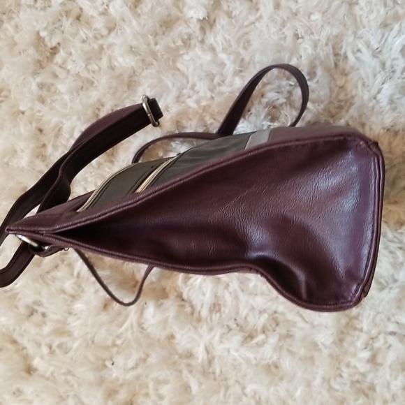 Relic crossbody bag - Picture 6 of 10